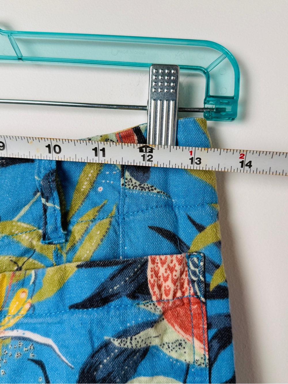 Colette Cropped Linen Wide-Leg Pants in Tropical Blue - Picture 15 of 16